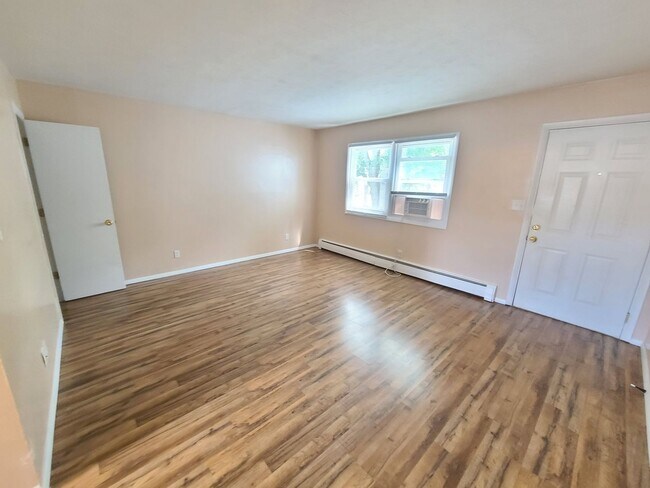 Foto del edificio - 1329 N Linden St