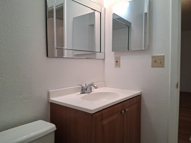 Building Photo - 5649 Cherry Wood Cir
