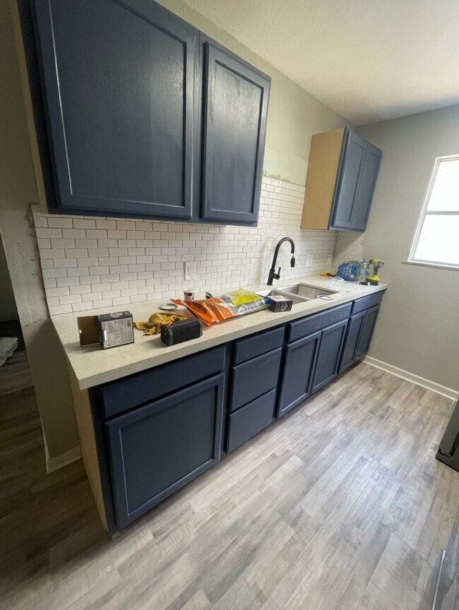 Building Photo - 2511 Irwin Dr