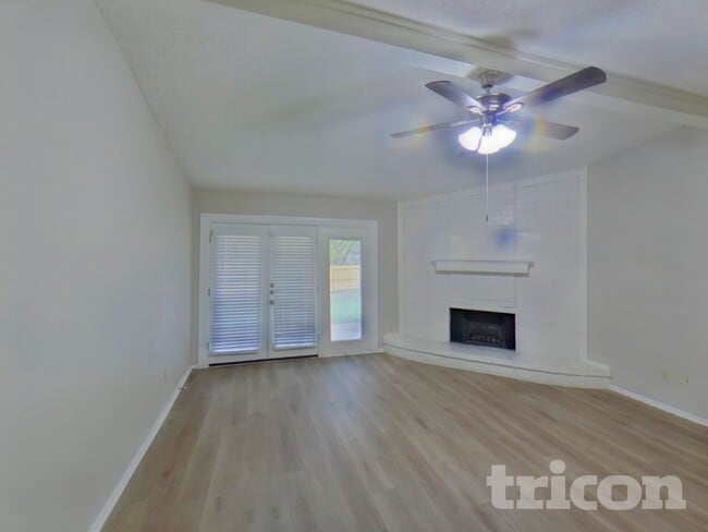 Foto del edificio - 1517 Rockshire Dr