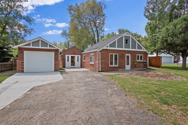 Building Photo - Adorable Rental in The Glen's