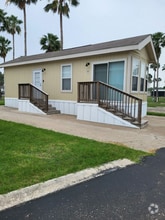 Building Photo - 602 N Victoria Rd