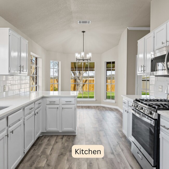 Foto del edificio - 6416 Orange Blossom Way