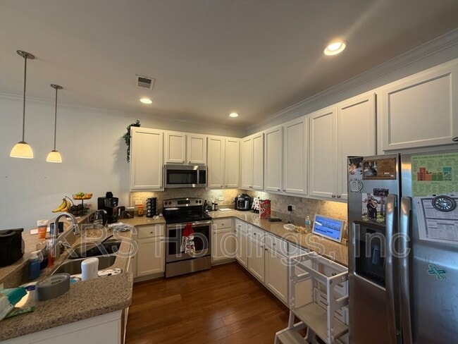 Photo - 1517 Rollesby Way Apartment