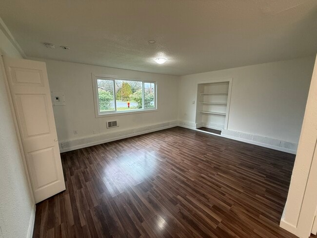 Building Photo - 202 Derby Pl