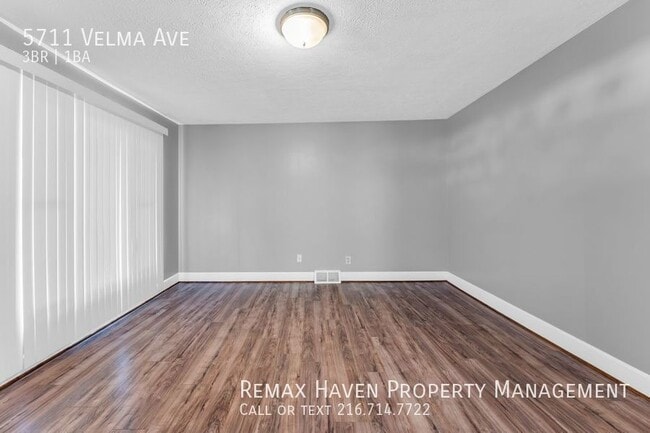 Building Photo - 5711 Velma Ave, Parma - 3 Bed 1 Bath Home!