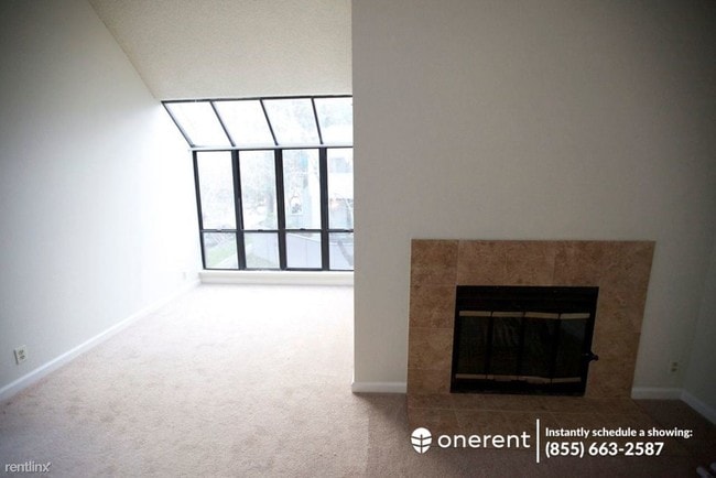 Building Photo - 1181 Foxchase Dr