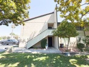 Building Photo - 2255 Cahuilla St