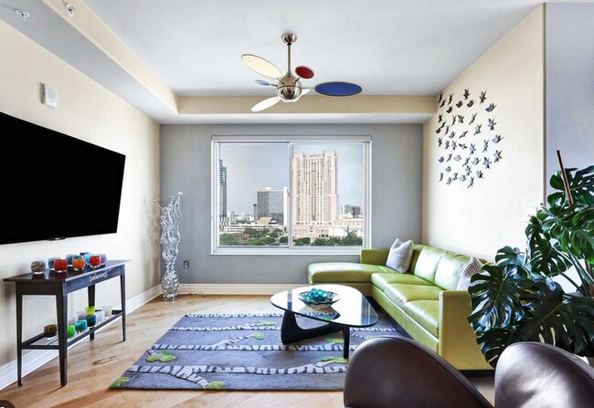 Foto del edificio - 215 Center St