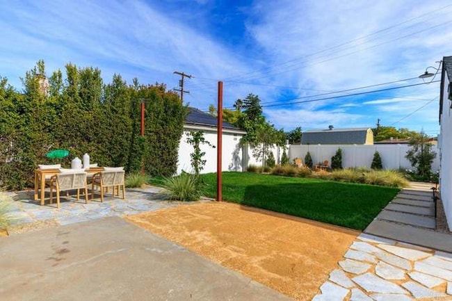 Building Photo - 4657 Lenore Dr