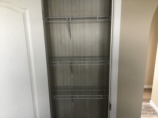 Building Photo - 1510 Alan Dr