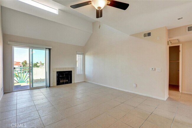 Foto del edificio - 450 E 4th St