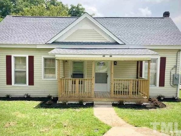 Primary Photo - 80 N Dunn St