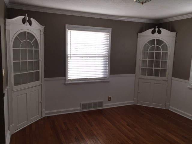Building Photo - 120 Basswood Cir
