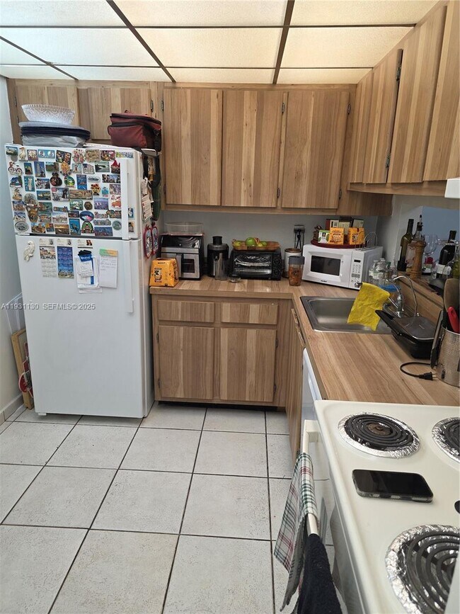 Foto del edificio - 8035 SW 107th Ave