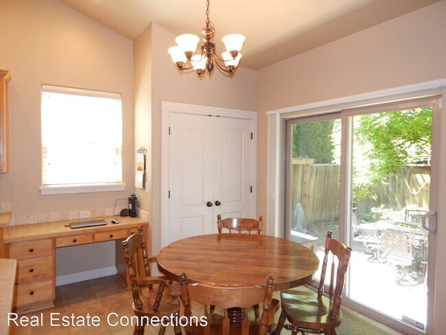 Building Photo - 4 br, 2 bath House - 87938 Erdman Way