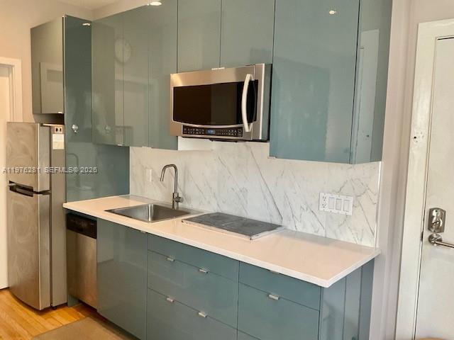 Foto del edificio - 126 Mendoza Ave