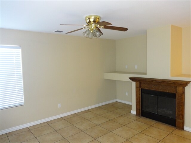 Building Photo - 8409 Hemlock Ct