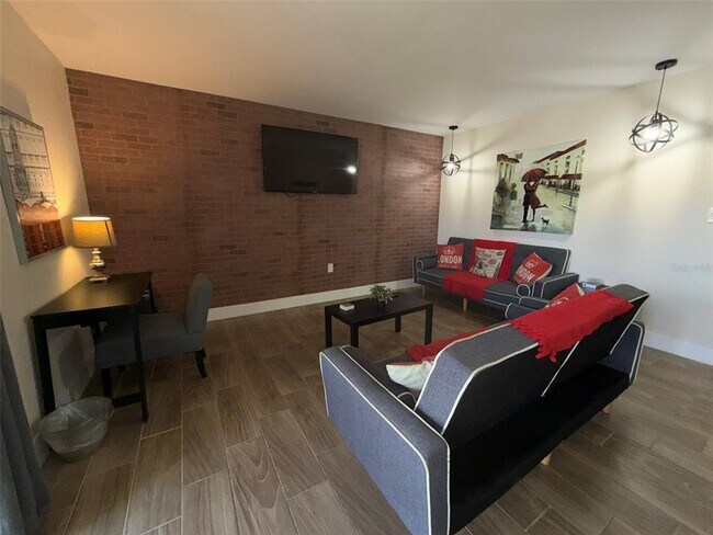 Foto del edificio - 4807 S Texas Ave