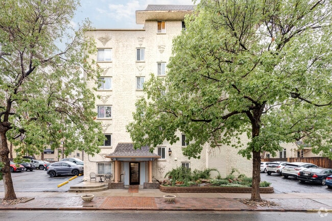 Building Photo - 1125 N Washington St
