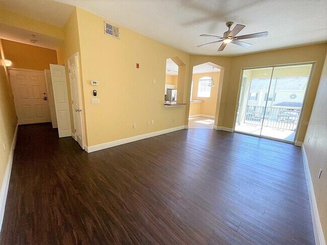 Building Photo - 5011 Sunridge Palms Dr