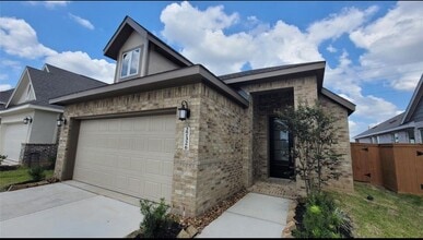 Building Photo - 27326 Sweetwater Bay Dr