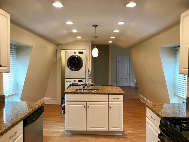 Photo - 674 Main St Townhome