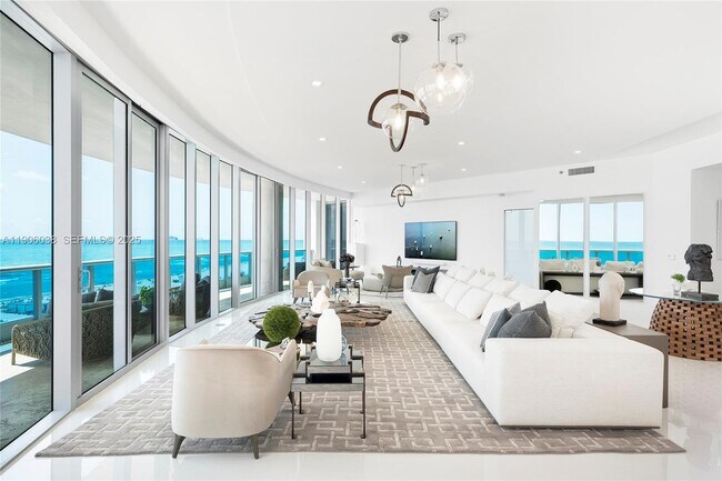 Foto del edificio - 5959 Collins Ave