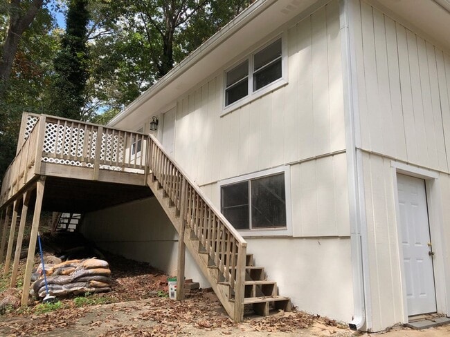 Foto del edificio - 4912 Valley Dale Ct