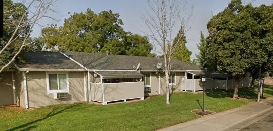 Building Photo - 2654 McGregor Dr
