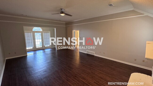 Foto del edificio - 724 Fletcher Rd