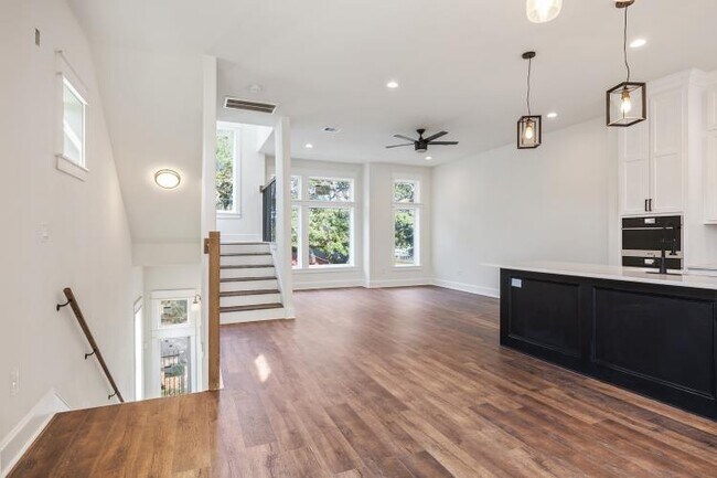 Building Photo - 4019 Ward St