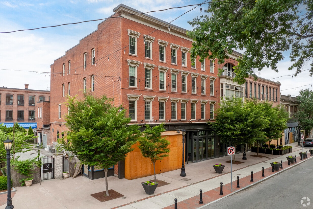 Primary - 254-270 Worthington St