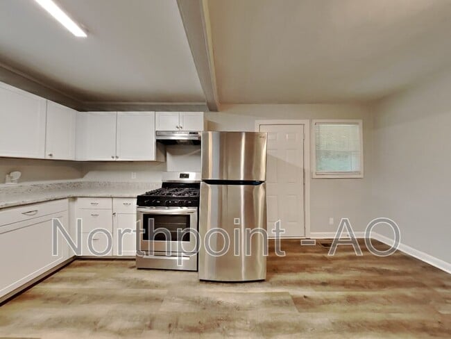 Building Photo - 1068 Blount Pl
