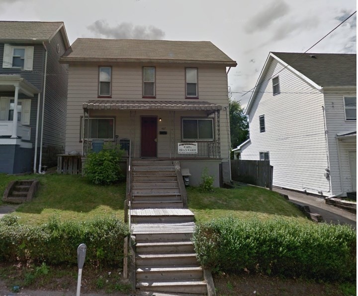 407 Green St, California, PA 15419 House Rental in California, PA
