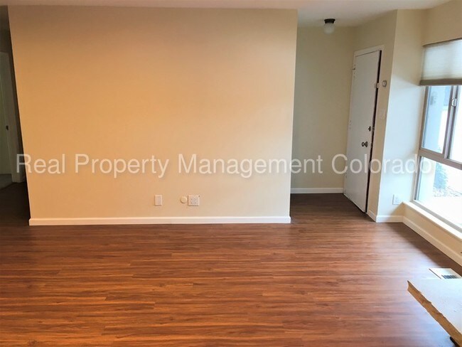 Building Photo - Beautiful home in Canyon Club