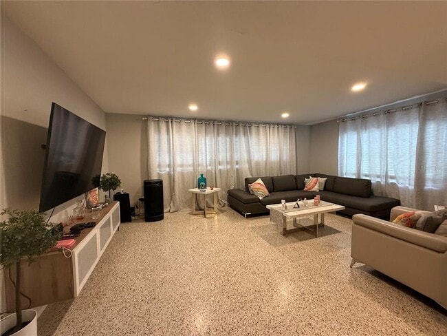 Foto del edificio - 402 Doolittle St