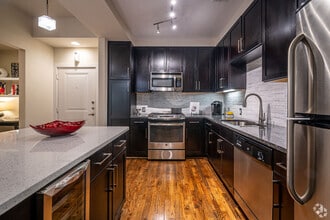 Building Photo - 3070 San Felipe St