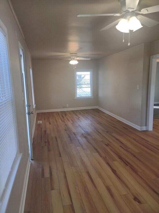 Foto del edificio - 8902 Prospect St