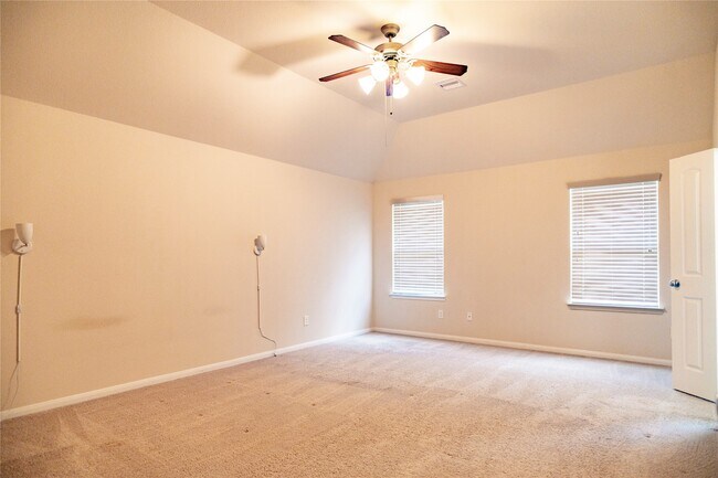 Foto del edificio - 7115 Ironwood Forest Dr