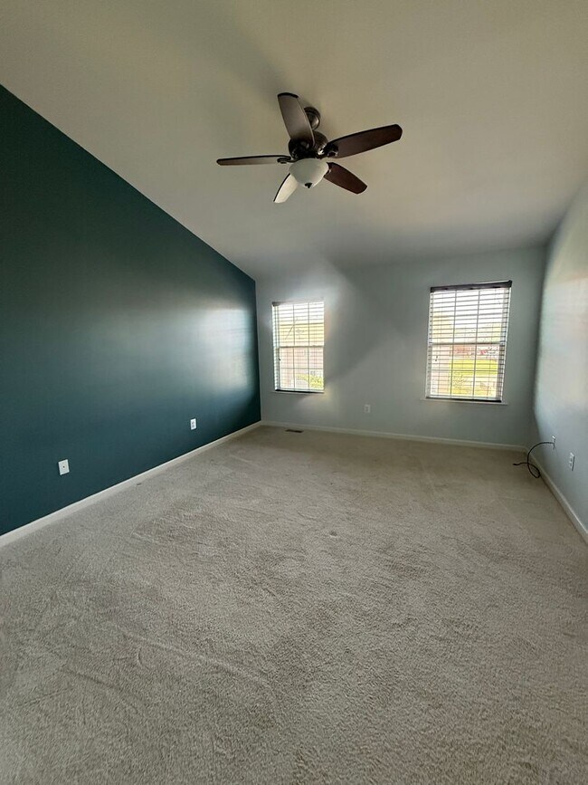 Foto del edificio - Well Maintain Townhome in Market Square!