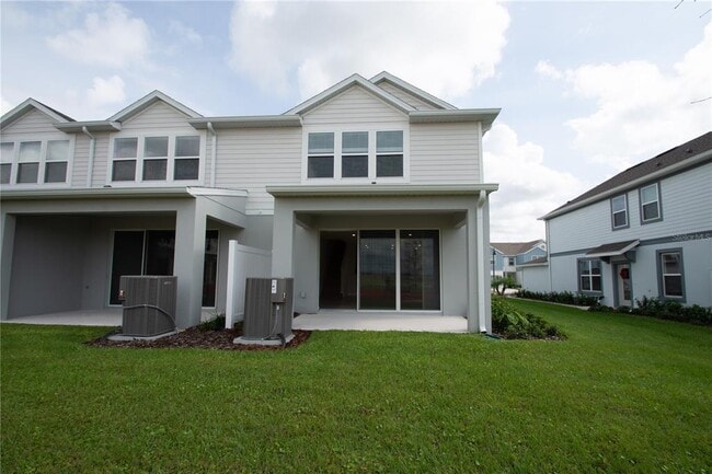 Building Photo - 3936 Plainview Dr