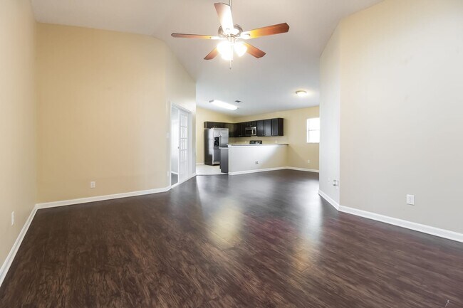 Building Photo - 4218 Fox Hollow Cir