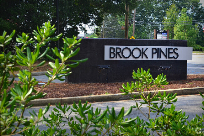 Building Photo - Brook Pines