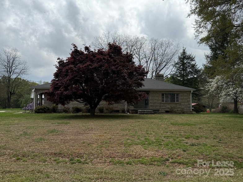 Primary Photo - 225 J Brown Rd
