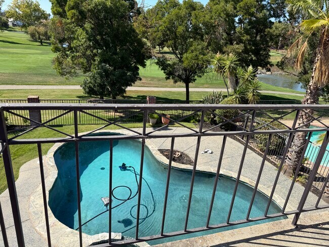 Foto del edificio - 1778 Cherry Hills Dr