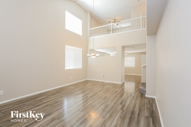 Foto del edificio - 6309 Sterling Cap St