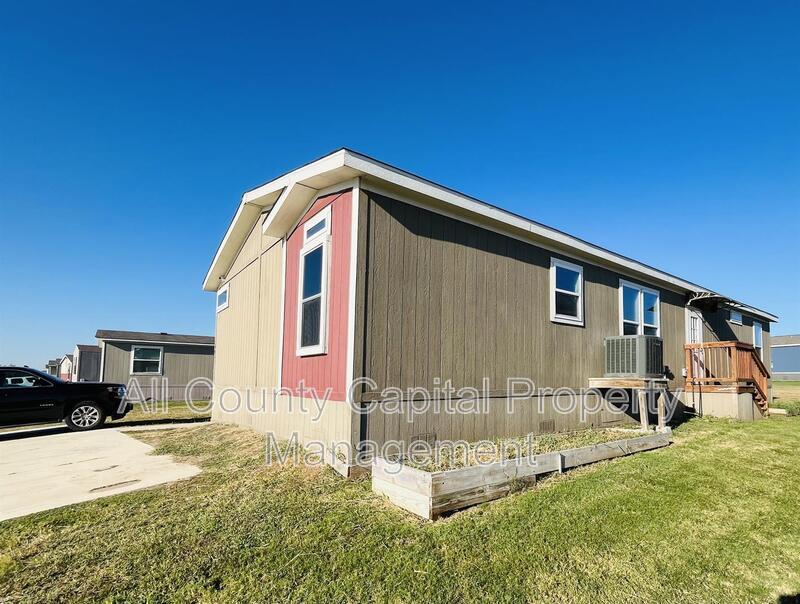 Primary Photo - 605 Bandera St