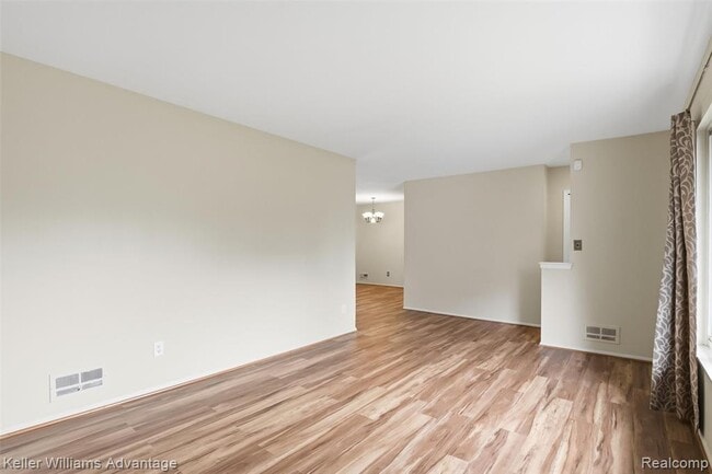 Building Photo - 23645 Ripple Creek