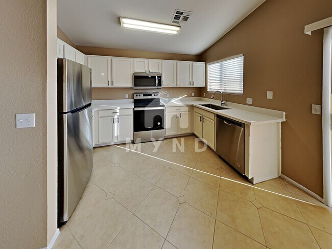 Foto del edificio - 4821 N 85th Ave